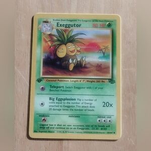 LP WOTC 1999 1st Edition Exeggutor 35/64 Jungle Set Pokemon Card